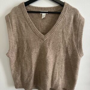 H&M Sweater Vest